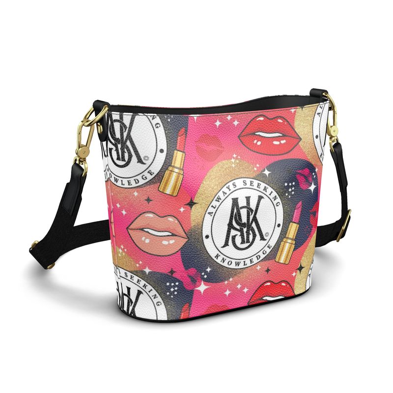 MEE'KA  BUCKET TOTE