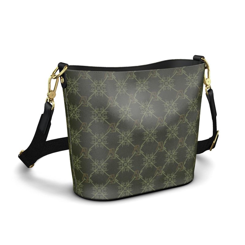 MEE'KA PENZANCE BUCKET TOTE