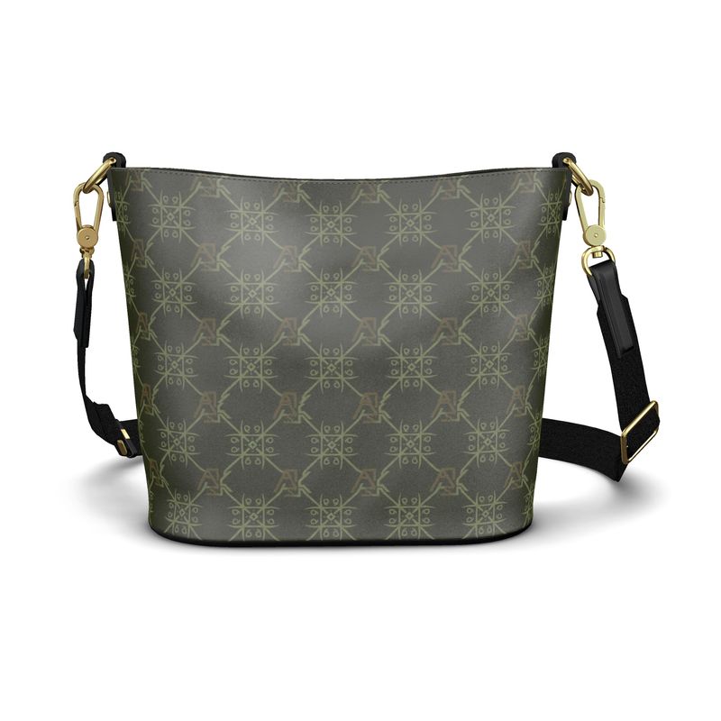 MEE'KA PENZANCE BUCKET TOTE