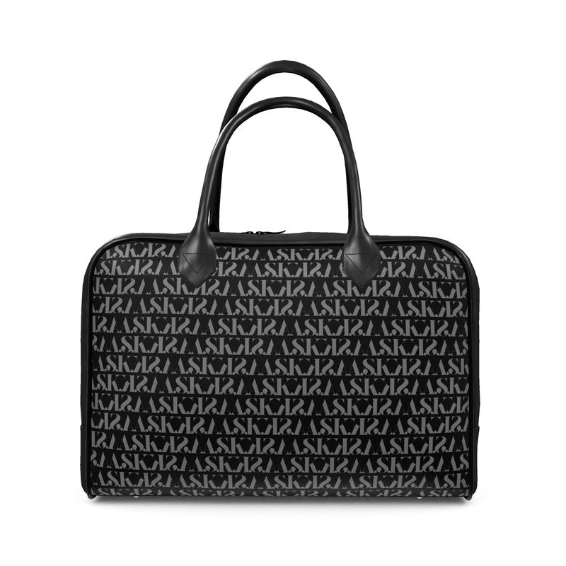 TWAN HOLDALLS